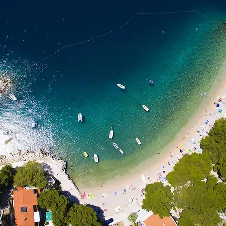 Seaside With A Swimming Pool Brela, Makarska - 19834