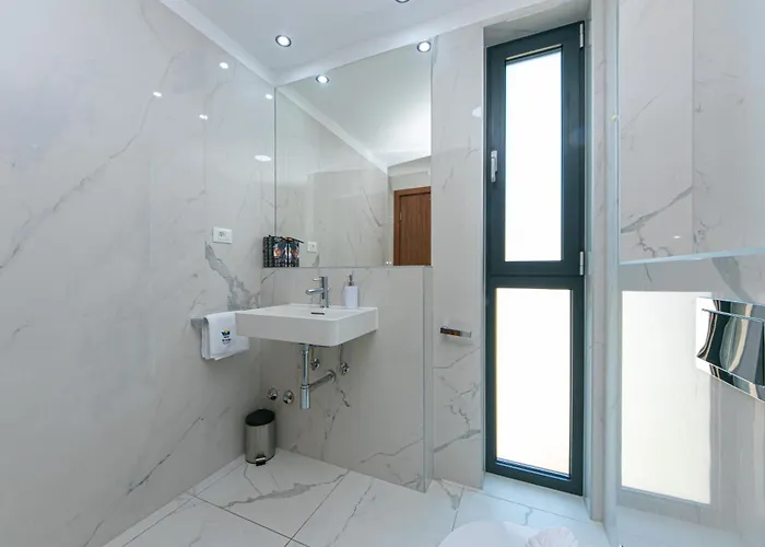 Appartamento Seaside With A Swimming Pool Brela, Makarska - 19834 Brela