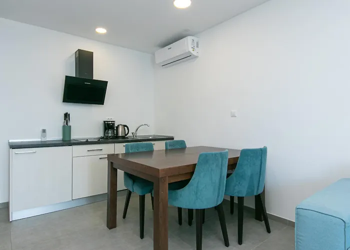 Seaside With A Swimming Pool Brela, Makarska - 19834 Appartamento